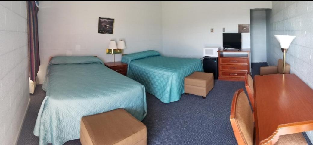 Holiday Host Motel Sonora Ngoại thất bức ảnh